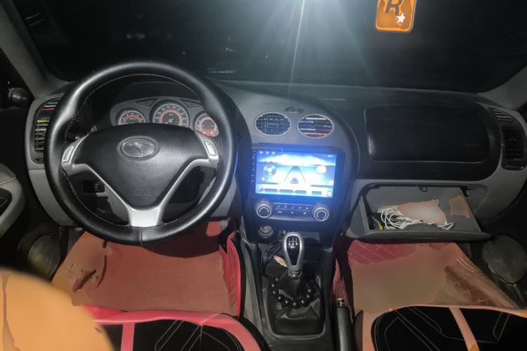 Used Soueast V3 Lingyue 2011 1.5L Manual Flagship Edition Center Console