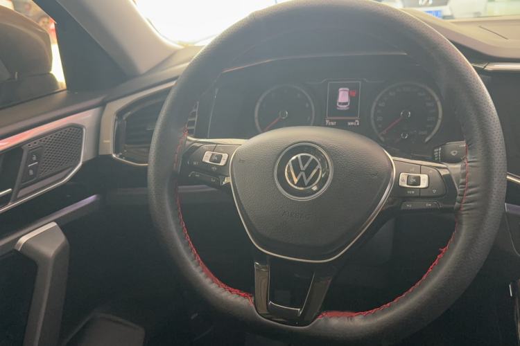 Used Volkswagen Tayron 2020 280TSI Two-Wheel Drive Luxury Connect Edition Steering Wheel