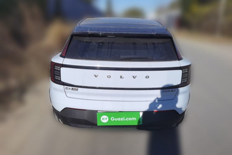 Used Volvo EX30 2025 Rear-Drive Long-Range Plus Model