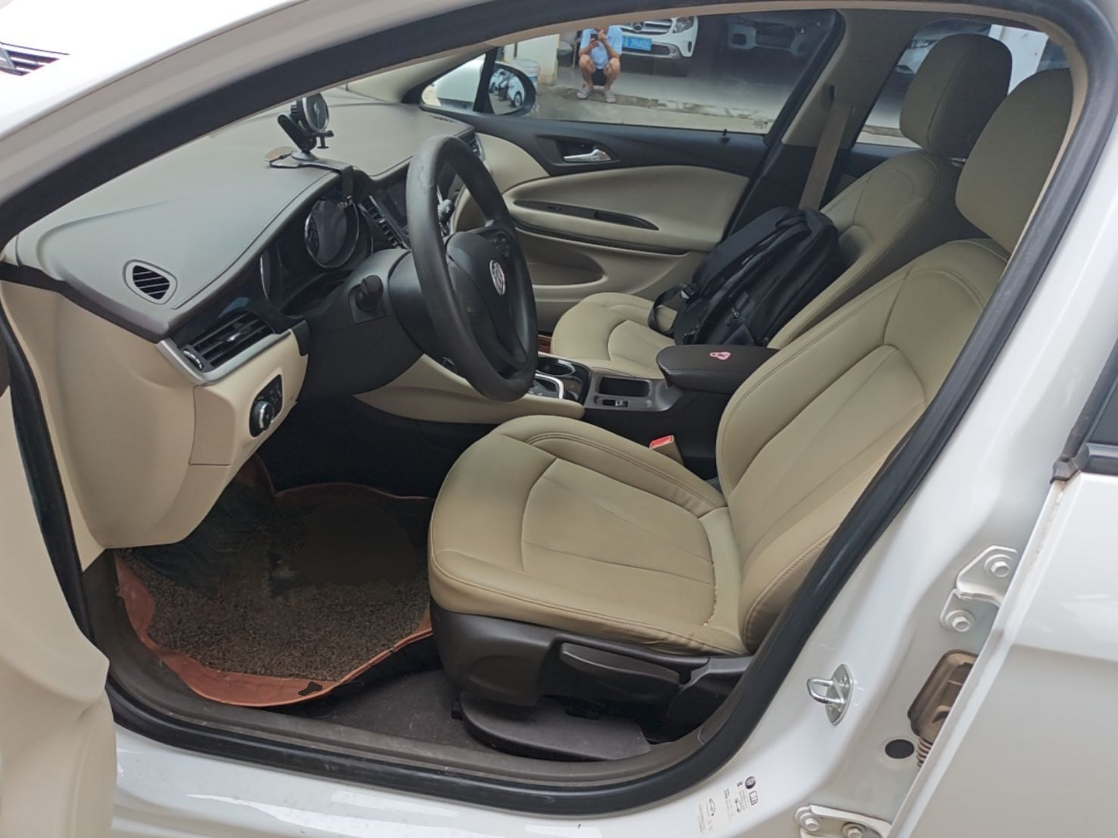Interior delantero