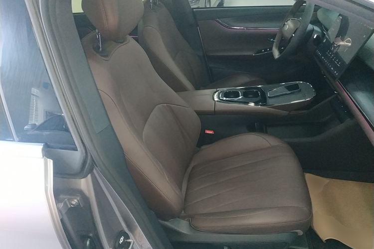 Used Qiyuan A07 2026 Model Ultra-Long Blue Whale Pure Electric 730 Flagship Edition
