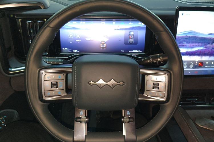 Used Formula Leopard 5 2023 Cloud Ride Flagship Edition
