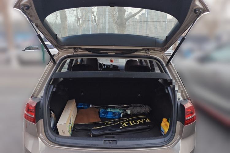 Used Volkswagen Golf 2017 230TSI Automatic Comfort Edition – Celebrating Milestone of One Million Units
