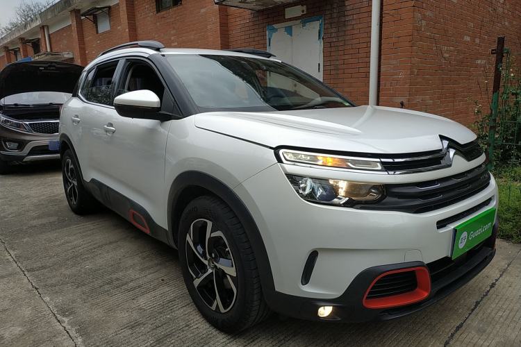 Used Citroen C5 AIRCROSS 2017 350THP Fashion Edition Front Right 45 Deg