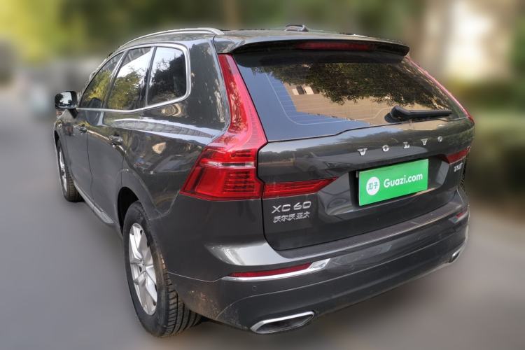 Used Volvo XC60 2019 T5 4x4 Smart Edition China VI Standard