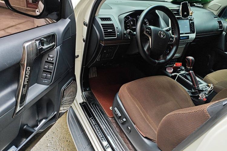 Used Toyota Prado 2018 3.5L Automatic TX-L Driver Seat