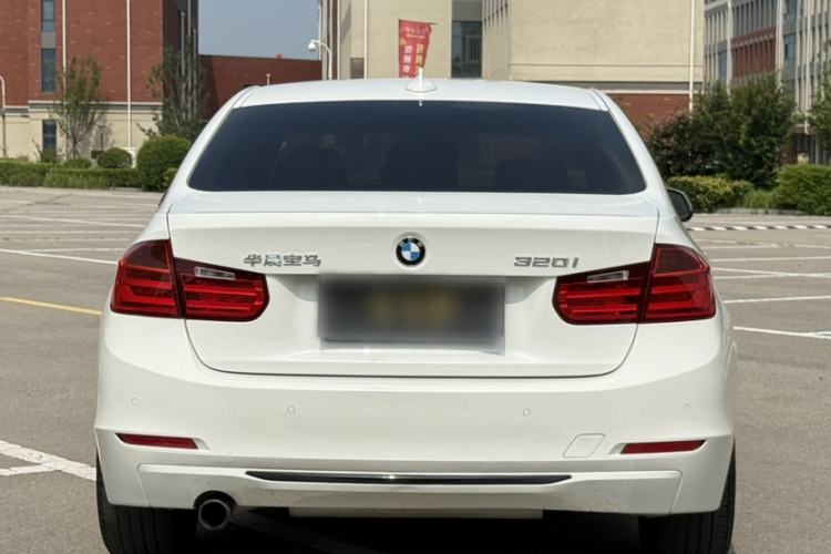 Used BMW 3 Series 2015 320i Sport Design Package