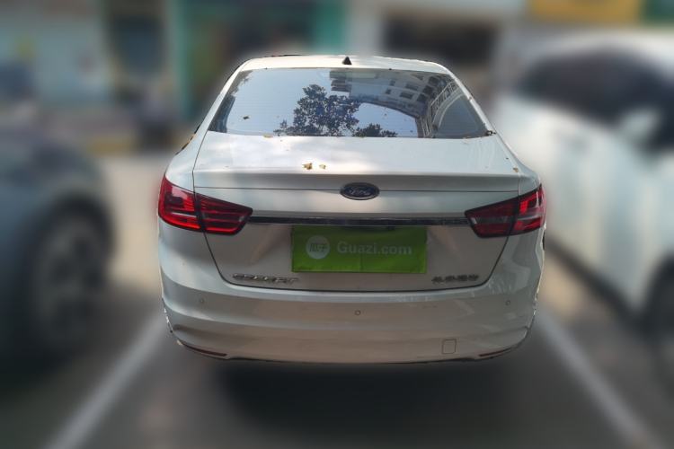 Used Ford Escort 2015 1.5L Automatic Fashion Model