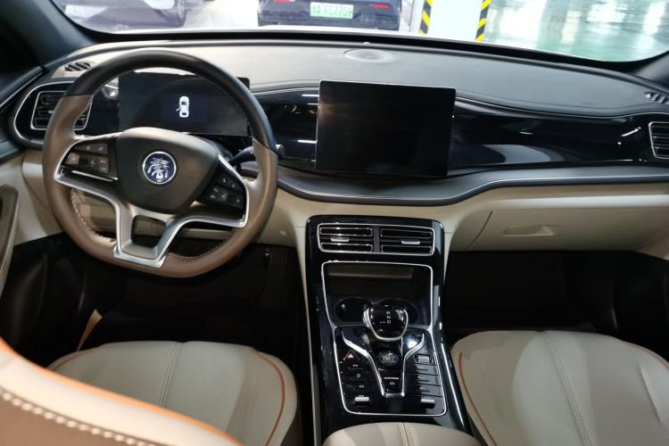 Used BYD Qin PLUS 2024 Honor Edition EV 420KM Beyond Model
