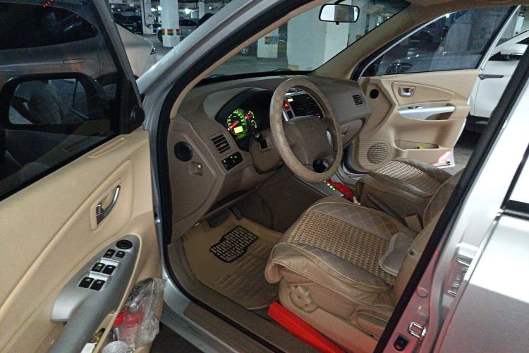 Used Hyundai Tucson 2013 2.0L Automatic Two-Wheel Drive Comfort Version Driver Seat