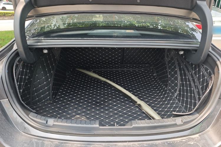 Used Mazda 3 Axela 2021 2.0L Automatic ZhiXuan Edition Trunk