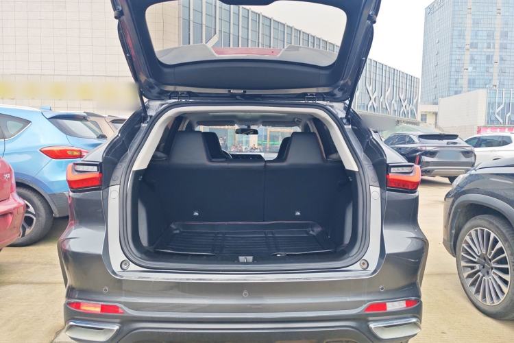 Used CHANGAN OSHAN X5 2021 1.5T DCT Luxury Edition Trunk