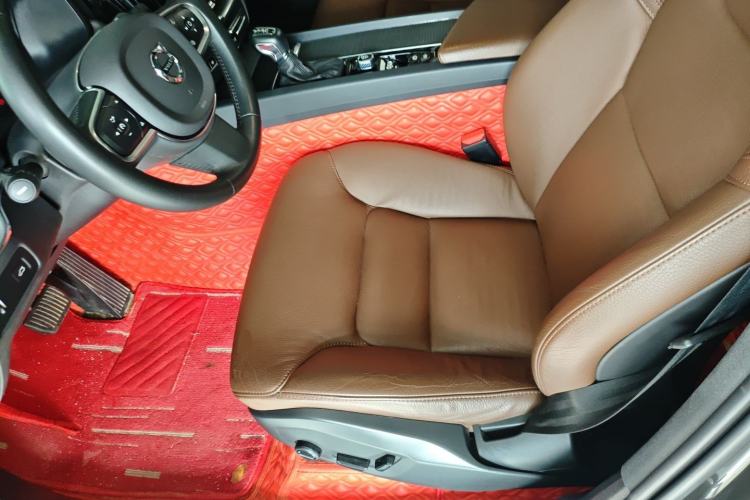 Used Volvo XC60 2021 T5 4x4 Smart Luxury Edition