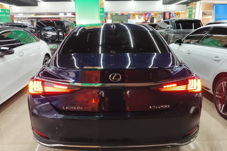 Used Lexus ES 2021 200 Excellence Edition