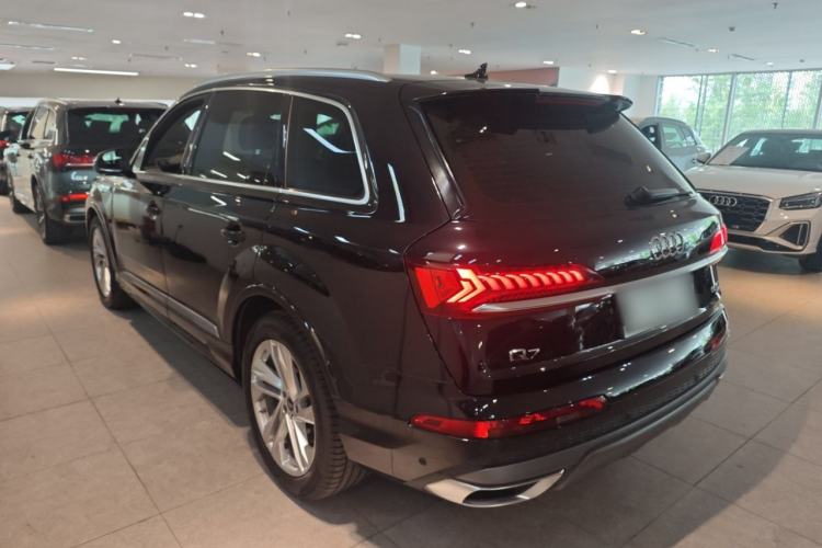 Used Audi Q7 2021 55 TFSI quattro S line Sport model Rear Left 45 Deg