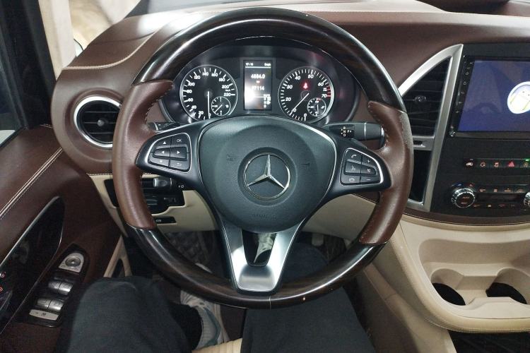 Used Mercedes-Benz Vito 2018 2.0T Business Version China V Emission Standard Steering Wheel