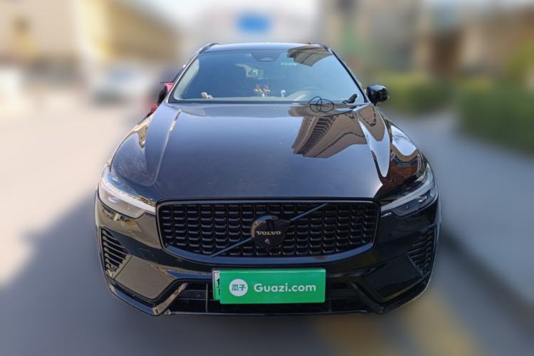 Used Volvo XC60 New Energy 2024 T8 Plug-in Hybrid Long-Range All-Wheel Drive Zhiyuan Polar Night Edition

