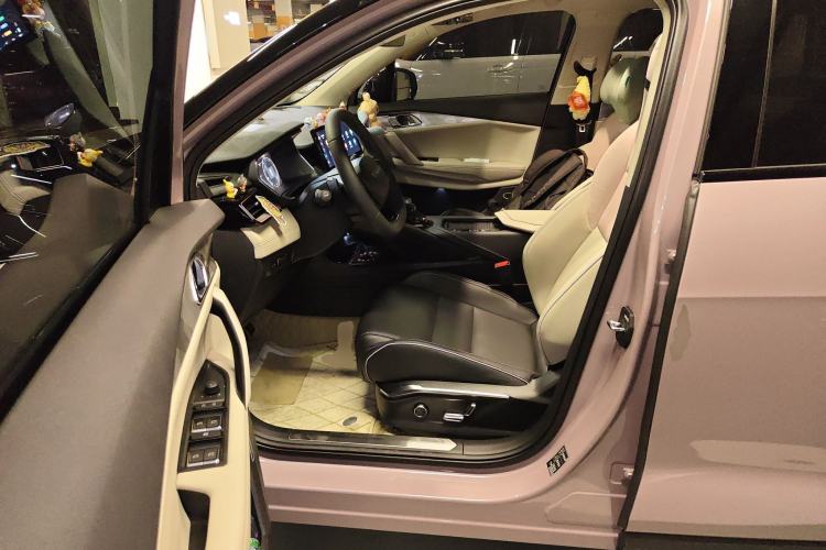 Used Lynk & Co 06 2023 Remix 1.5T Hero
