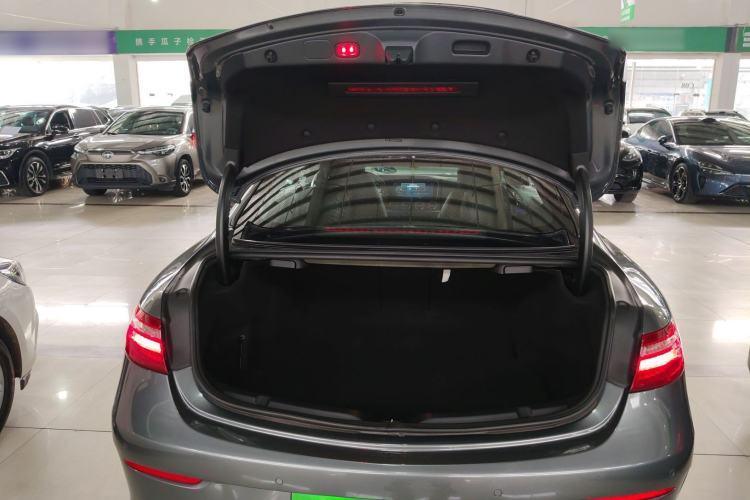 Used Mercedes-Benz E-Class (Import) 2017 E 200 Coupe