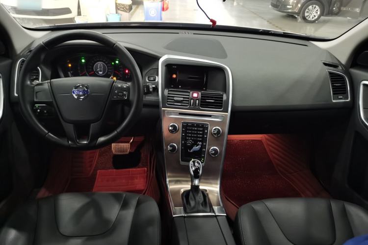 Used Volvo XC60 2017 T5 Smart Upgrade Edition
