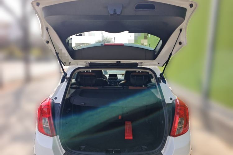 Used Buick Encore 2014 1.4T Automatic Two-Wheel Drive Urban Leading Model Trunk