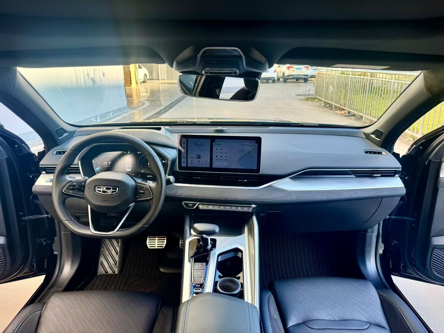 Geely Auto Preface 2024 2.0TD Xiaohan Edition — снимка 17