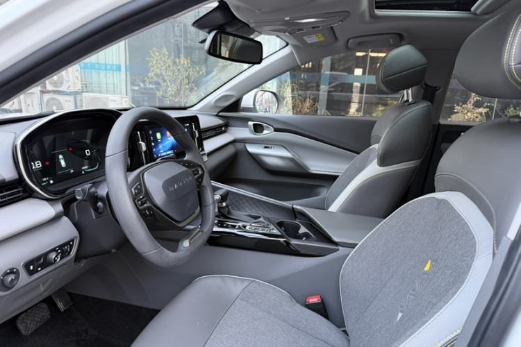 Used Baojun RC-5 2020 RC-5W 1.5T CVT Smart Luxury Edition Interior 3