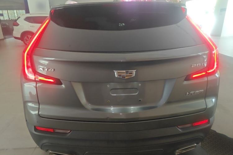 Used Cadillac XT4 2018 28T Two-Wheel Drive Tech Version
