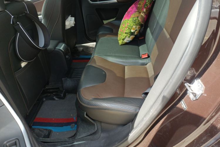 Used Volvo XC60 2017 T5 AWD Smart Upgrade Edition Left Rear Seat