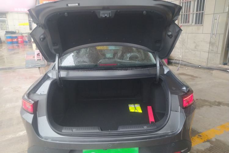 Used CHANGAN Eado 2025 Blue Whale 1.5T 500Bar Prestige Model
