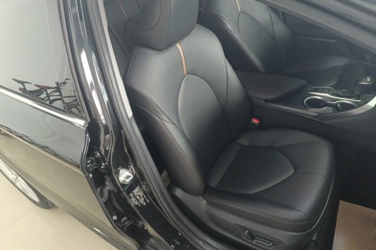 Used Toyota Camry 2021 2.0G Luxury Edition