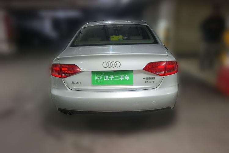 Used Audi A4L 2012 2.0 TFSI automatic standard version