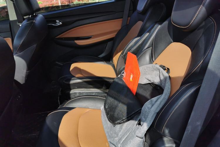 Used Wuling Hongguang S3 2018 1.5T Manual Luxury Model China V Standard Left Rear Seat