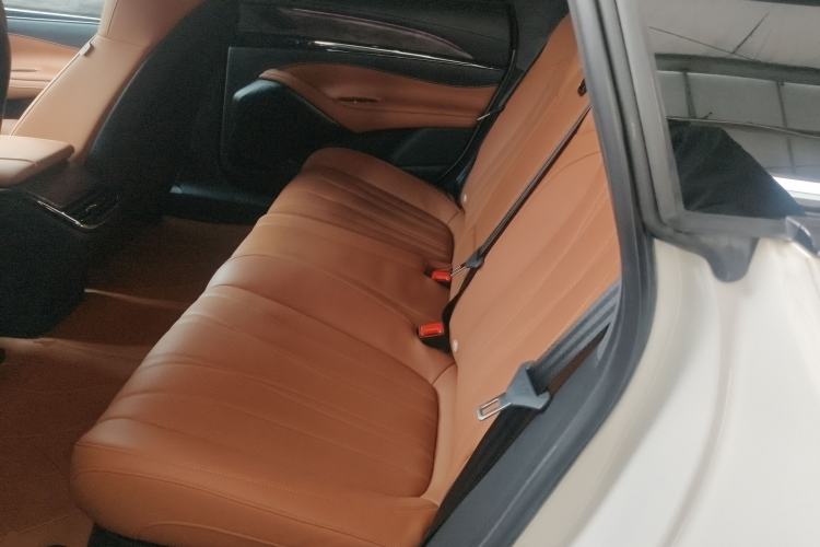 Used IM L7 2022 Dynamic Model Left Rear Seat