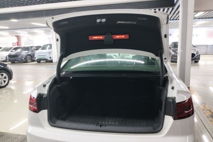 Used Audi A4L 2019 40 TFSI Fashion Version China V
