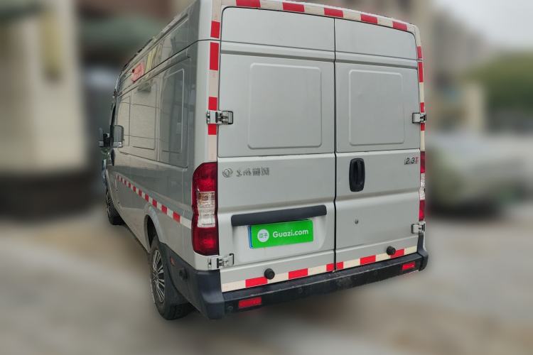 Used Dongfeng Yufeng 2021 2.3T Power King Front-Drive Van Long Wheelbase Mid-Roof 3-Seater China VI Standard M9T