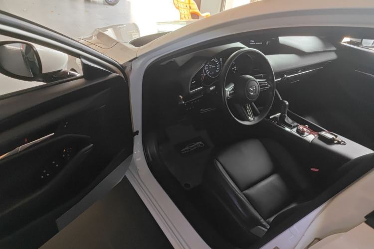 Used Mazda 3 Axela 2021 2.0L Automatic Zhiyao Edition Driver Seat