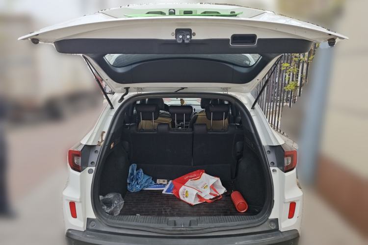 Used Honda XR-V 2015 1.8L VTi CVT Luxury Edition Trunk