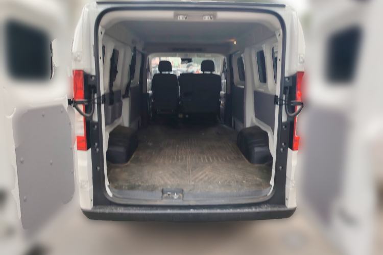 Used Ruichi R5 2025 Model Passenger Vehicle Smart Driving Ultra-Charging Edition, Beyond Type I Trunk