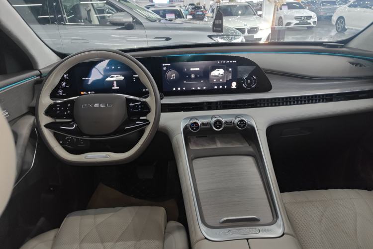 Used EXEED Stellar C-DM 2024 1.5T Long-Range Pro
