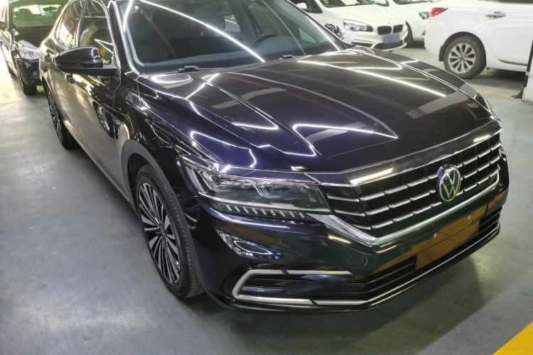 Used Volkswagen Passat 2021 330TSI Luxury Edition Exterior 2