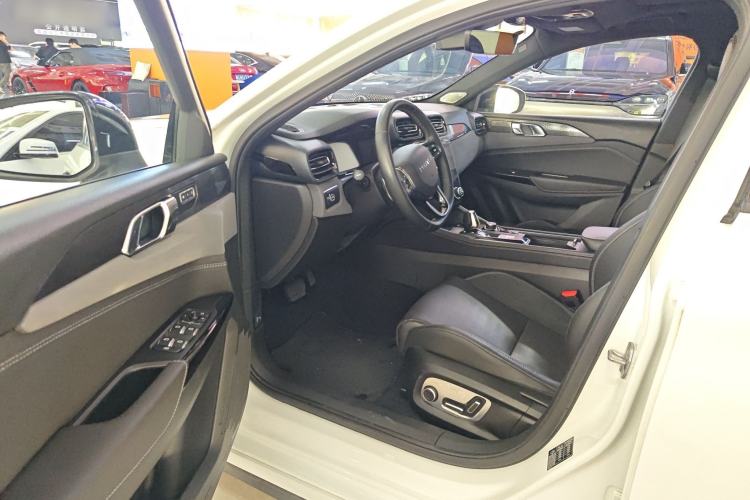 Used Lynk & Co 03 2021 2.0TD Automatic Trendy Champion Edition Driver Seat