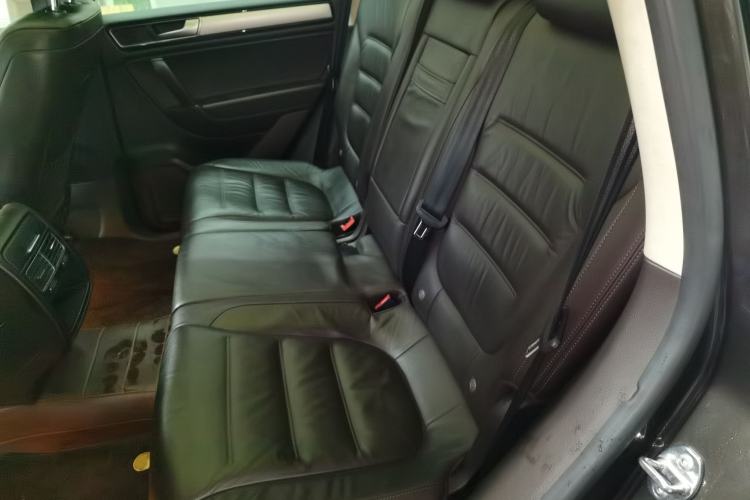 Used Volkswagen Touareg 2017 3.0 TSI Touareg Model Left Rear Seat