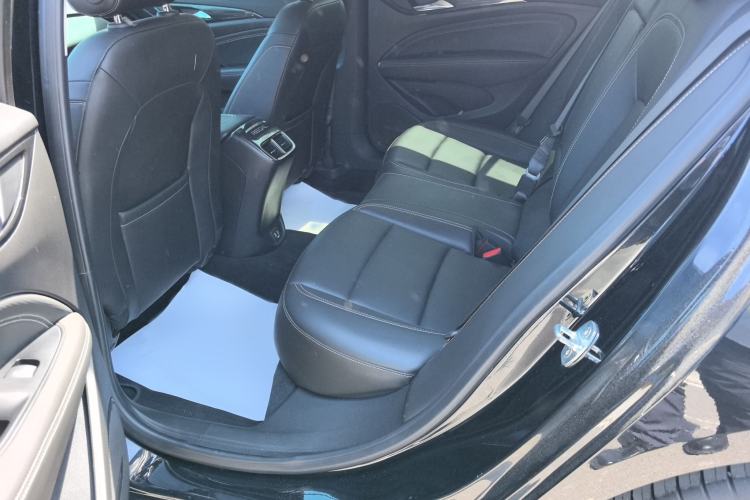 Used Buick Regal 2024 25T Deluxe Edition Driver Seat