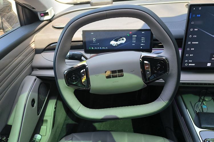 Used Geely Galaxy 8 2025 130km EM-i Prestige Edition Steering Wheel