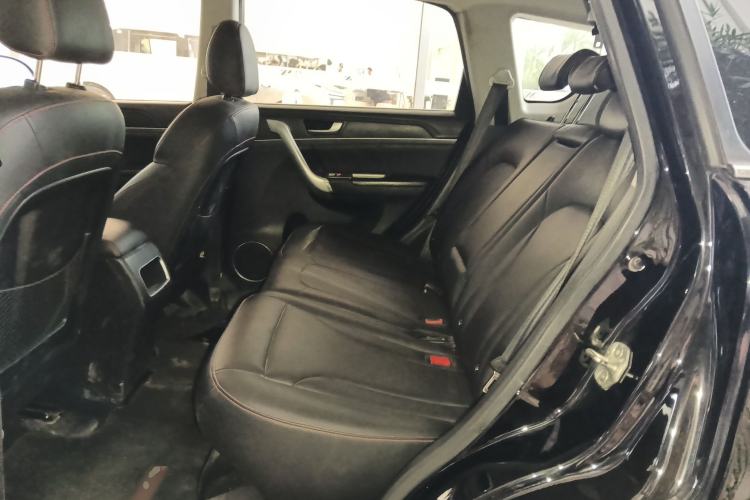 Used Haval H6 2015 Sport Edition 1.5T Automatic Two-Wheel Drive Luxury Model Left Rear Seat