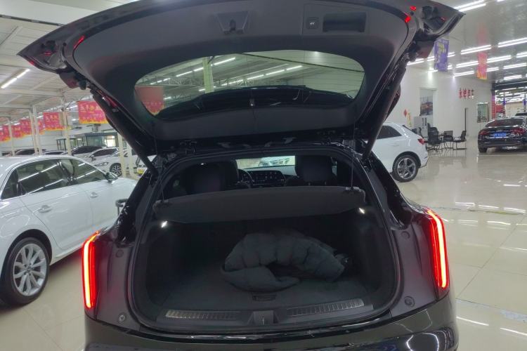 Used Cadillac GT4 2023 25T Luxury Model