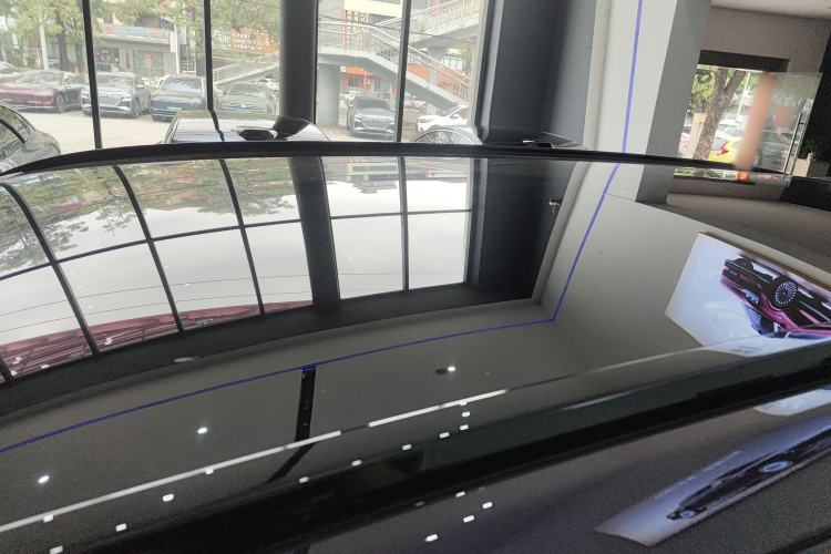 Used Hima AITO M8 2025 Model Pure Electric Max+ Six-Seat Four-Wheel-Drive Version