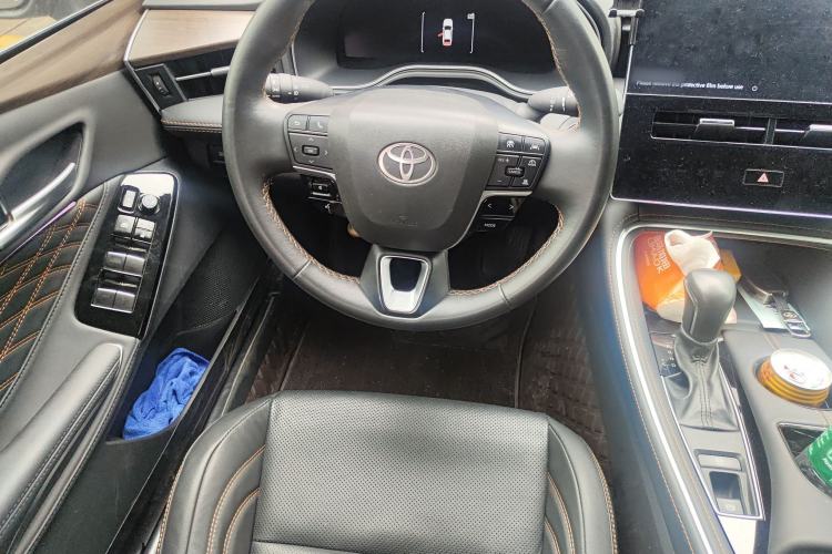 Used Toyota Avalon 2024 Dual-Engine 2.5L XLE Premium Edition