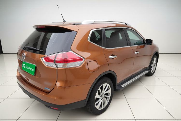 Used Nissan X-Trail 2014 2.5L CVT Luxury Edition 4WD Exterior 5